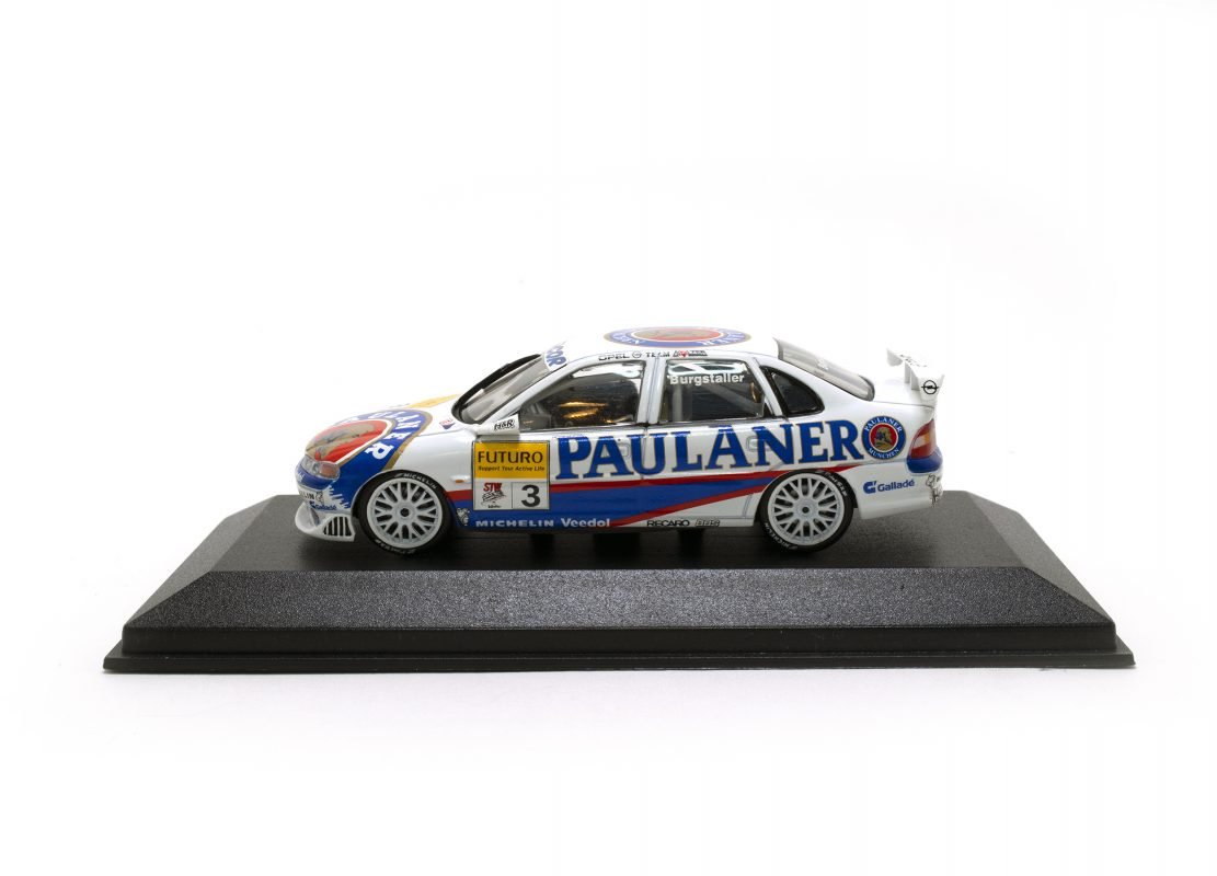 Opel Vectra STW 1998 Paulaner (Burg) – Minichamps – 1/43 – Scalewagen